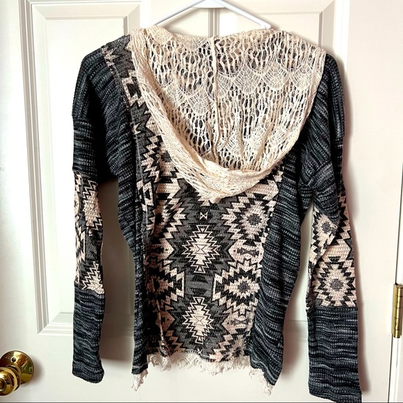 Medium - Picture 2 of 3